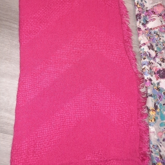 Bright Colored Scarf Bundle - Picture 2 of 3